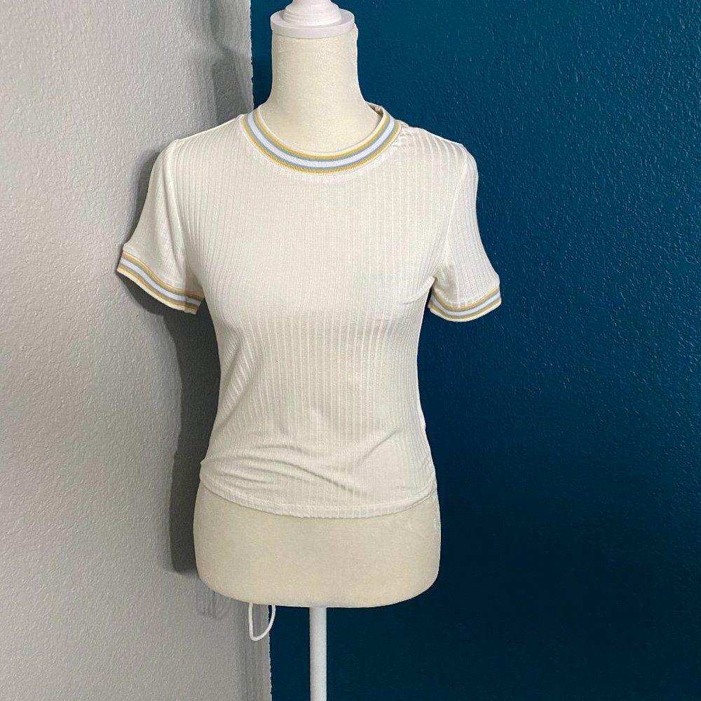 🌸LOVE J  Crop‎ Top